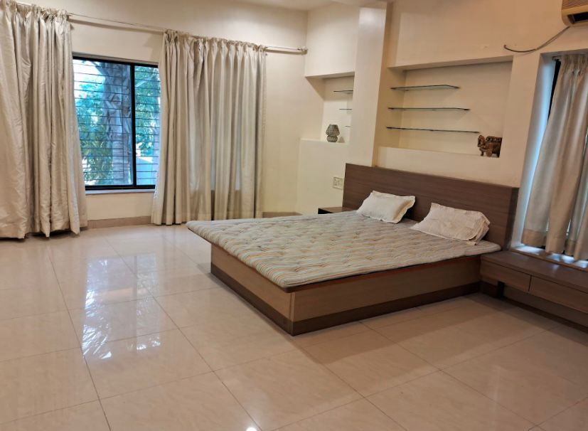 4 BHK bungalow